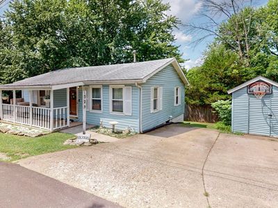 329 1st St, Midway, KY, 40347