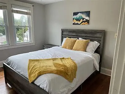 30 Fairview Ave — Photo 4