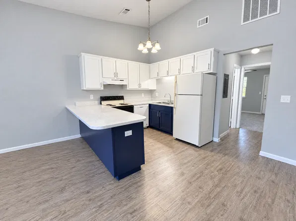1245 Continental Ct, Tallahassee, FL 32304
