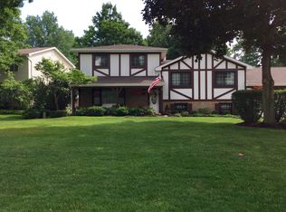 165 Green Garden Dr, Youngstown, OH 44512