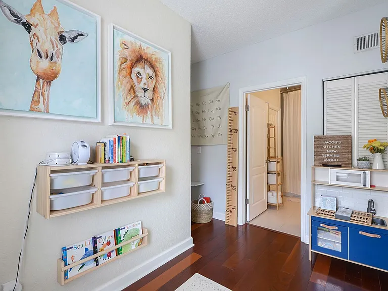 617 Tropical Breeze Way — Photo 15