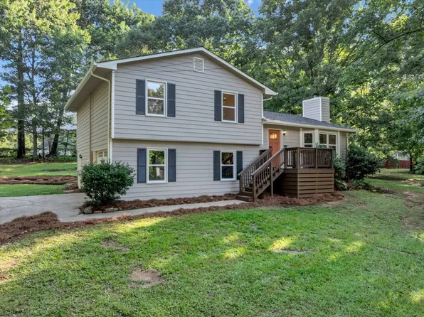 135 Freestone Dr, Newnan, GA 30265