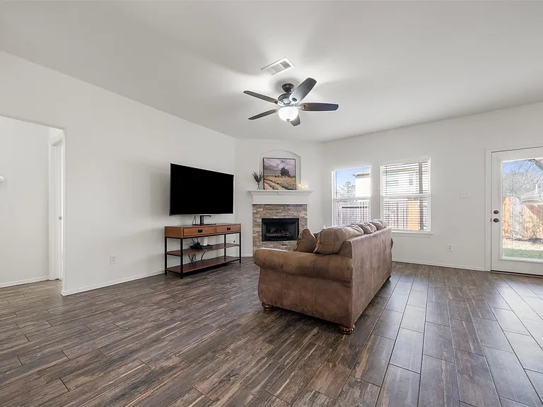 6742 Durango Creek Dr — Photo 6