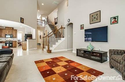 2nd image of 1059 Valley Vista Dr