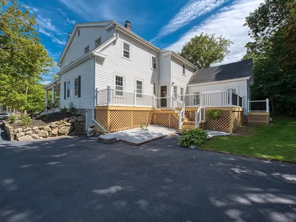 29 Thaxter Ave, Abington, MA 02351
