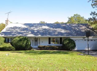 1632 Colonial Manor Dr, Lancaster, PA