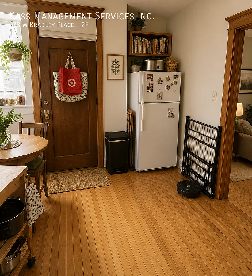 Beautiful Lakeview 3 bed Apartment Just Steps from Wrigley — Photo 4