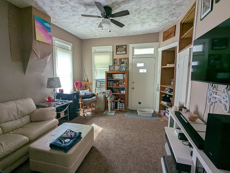 114 S Madison St #2 — Photo 4