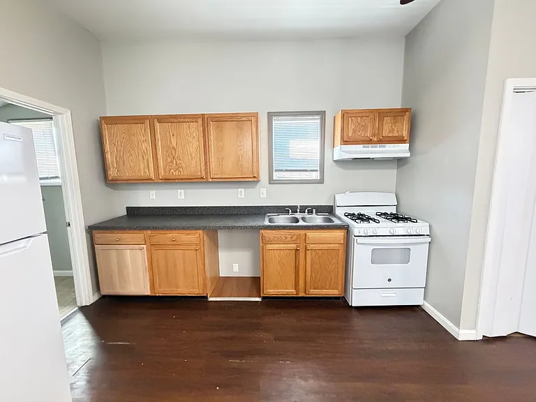 3107 Montana Ave — Photo 9