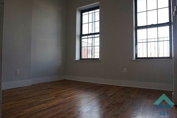 2nd image of 150 Grove St #2FR