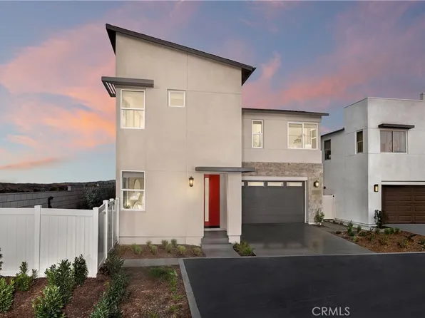 3455 E Moonstone Dr, Ontario, CA 91761