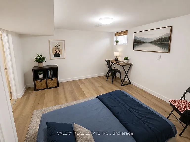 374 Edmonton St E #2 — Photo 4