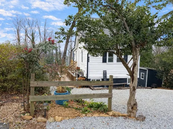 6476 Chestnut Hill Rd, Flowery Branch, GA 30542