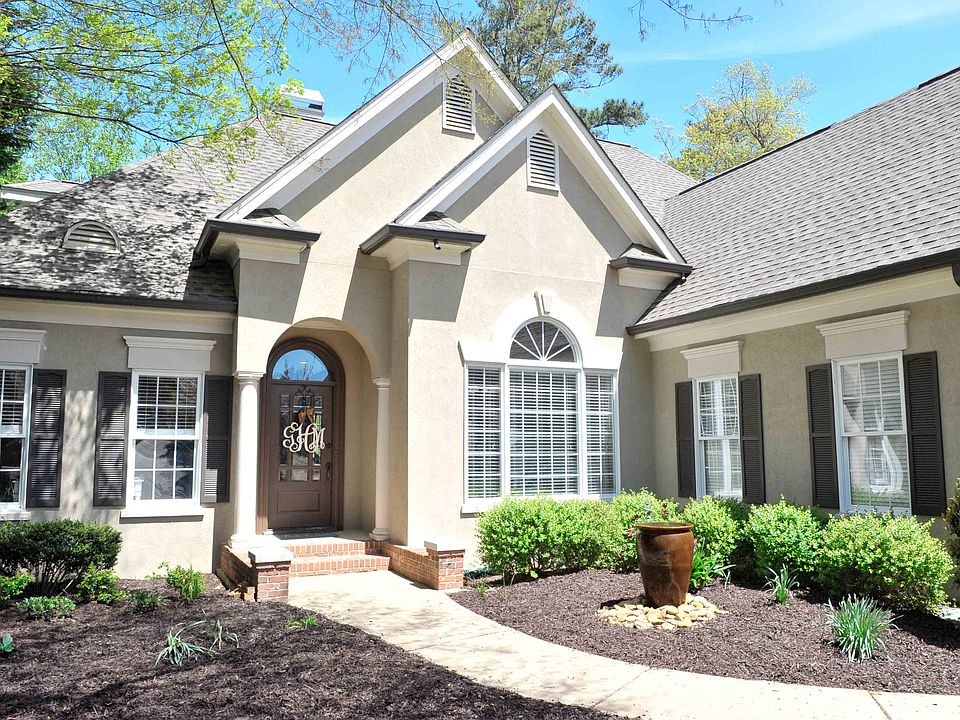 1st image of 916 Great Pine Ln