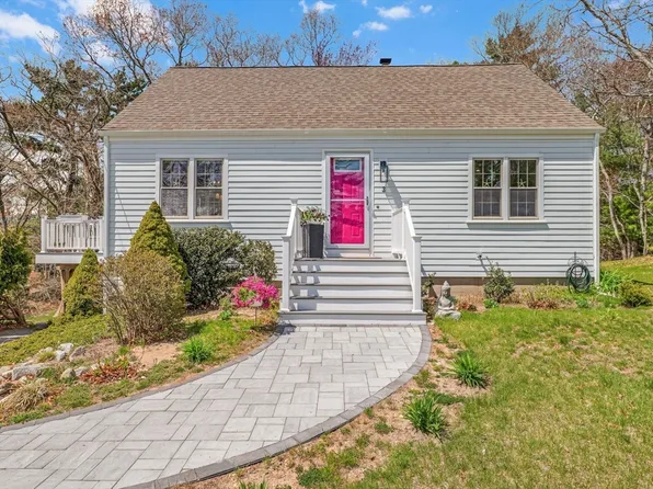 3 April Way, Plymouth, MA 02360