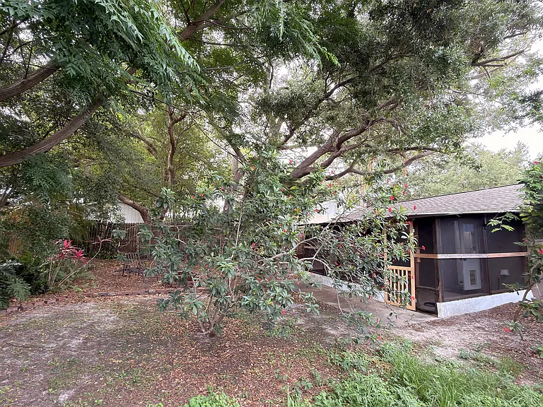 1116 Grantwood Ave — Photo 22