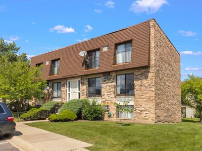 174 Waters Edge Dr APT 202, Glendale Heights, IL, 60139
