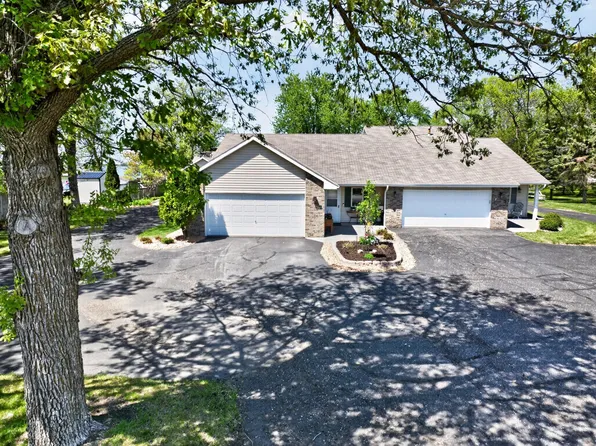 1761 E Lake St Unit 2, Osakis, MN 56360