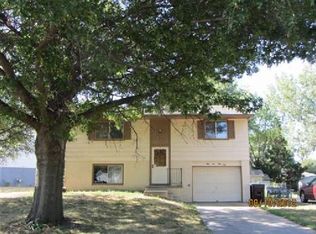 5135 Francis St, Lincoln, NE 68504