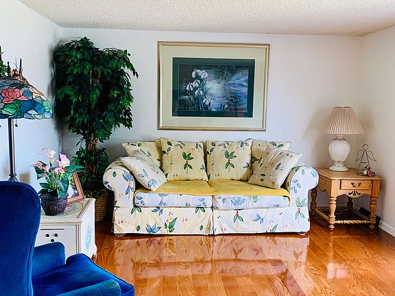 2nd image of 3745 Dogwood Ln