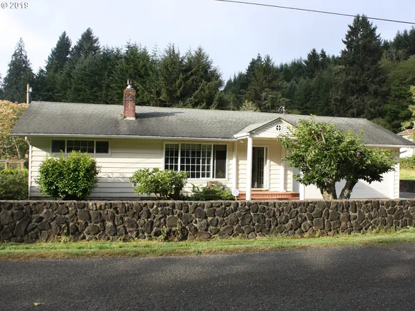 62765 Red Dyke Rd, Coos Bay, OR 97420