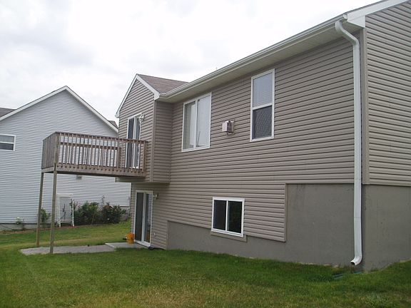 4th image of 12610 Oakwood Dr