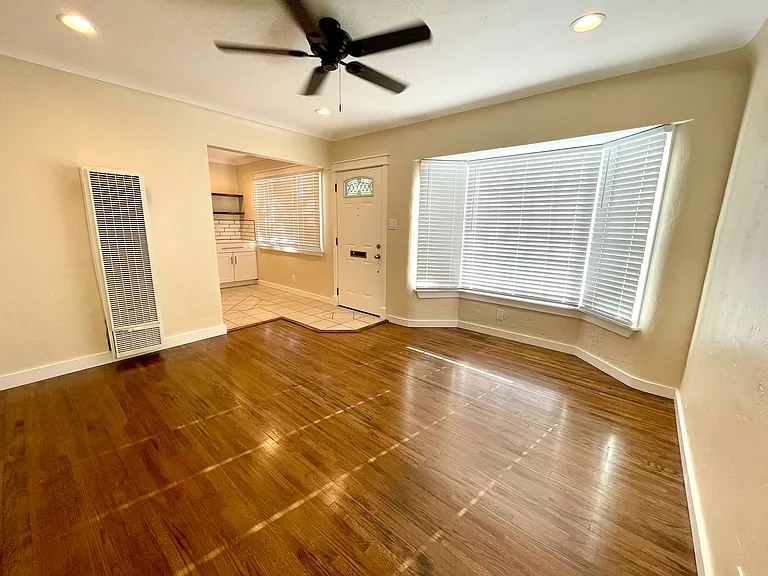 17710 Jersey Ave — Photo 7
