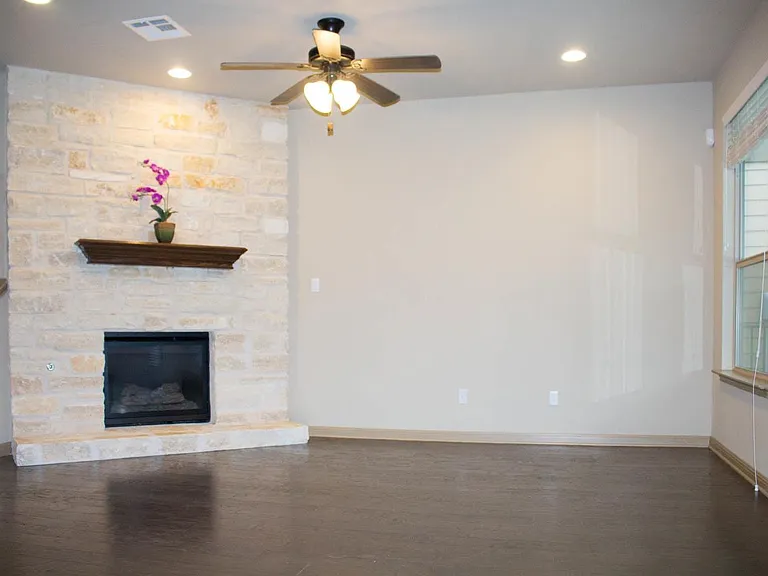 12504 Pranav Ln — Photo 2