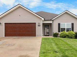 1278 Magnum Dr, Clarksville, TN 37040