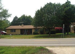 4th image of 1812 S Elmira Ave