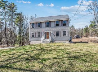 27 Shatagee Rd, Raymond, NH 03077