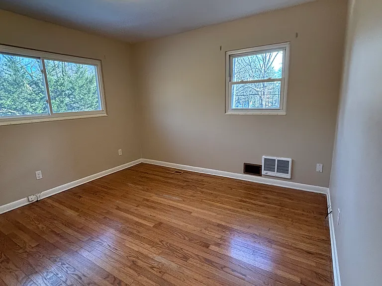 223 Daniel Dr — Photo 17