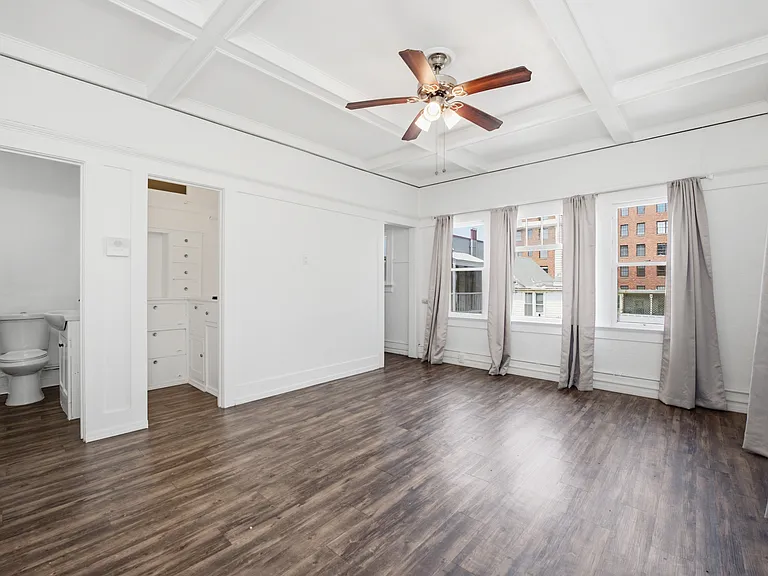 3105 5th Ave #25 — Photo 4