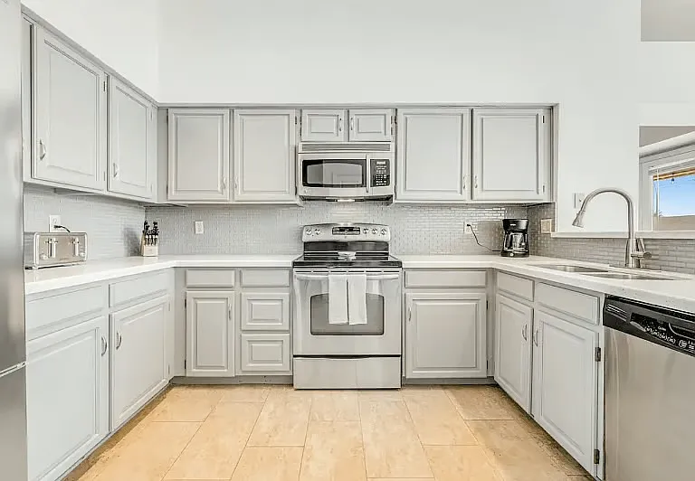 11017 E Becker Ln — Photo 6