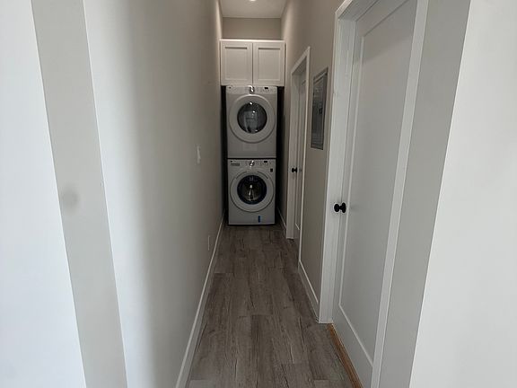5th image of 151 1/2 E 47th St #153