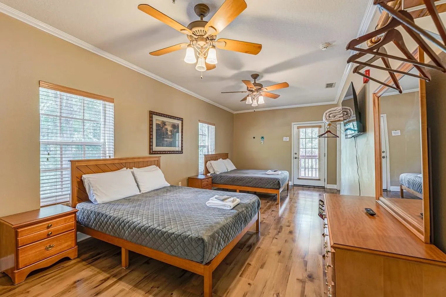 3 bed, 1.0 bath, $2,850 — Photo 1
