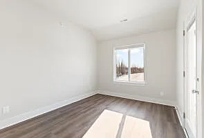 1215 Corporate Dr — Photo 13