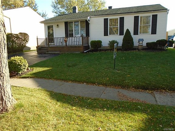 2nd image of 139 Autumnwood Dr
