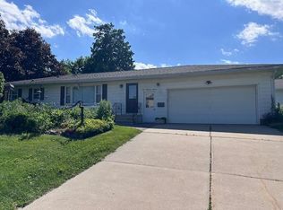 207 N Pine St, Caledonia, MN 55921