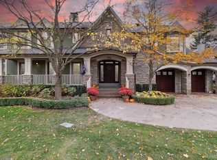 739 Lakeview Ave, Birmingham, MI 48009