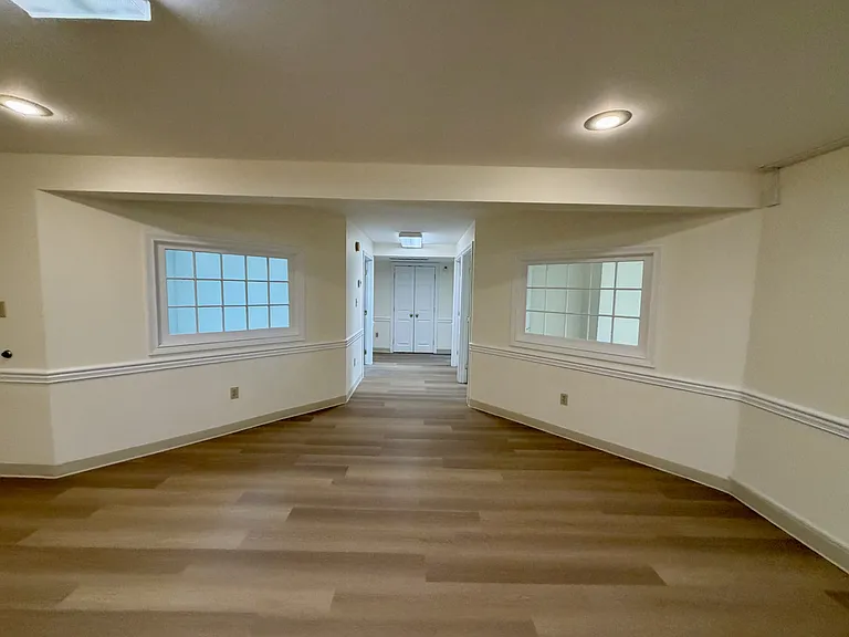 102 Manor Dr #1-101 — Photo 8