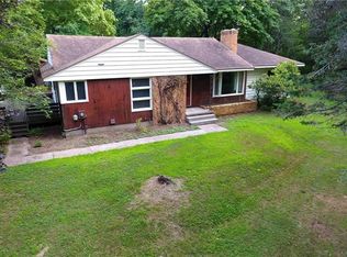 996 Willits Rd, Ontario, NY 14519