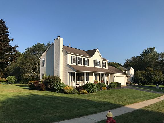 2nd image of 125 High Meadow Ln