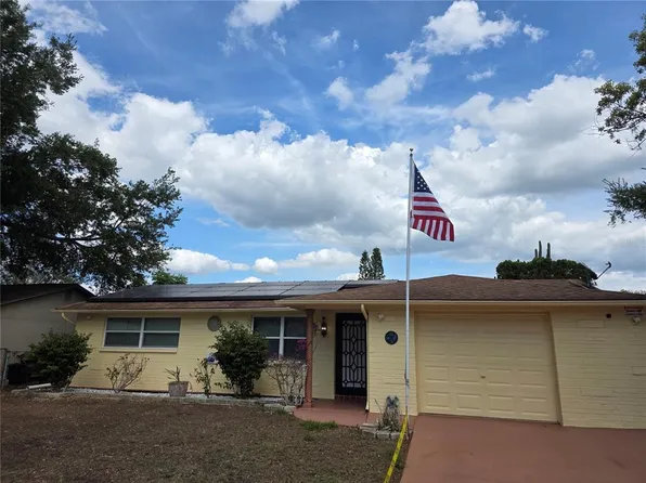 4832 Elmwood St, New Port Richey, FL 34653