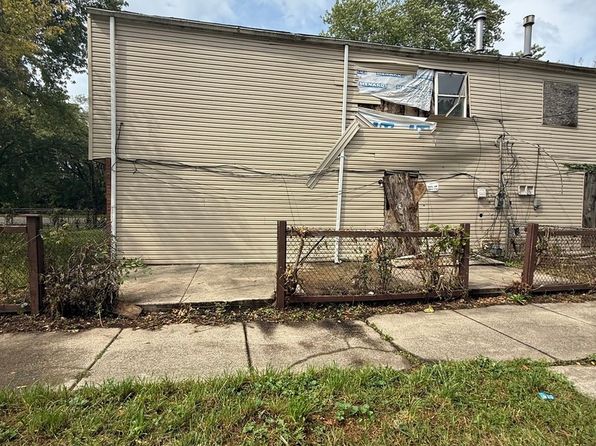 chicago-illinois-2136441025 picture