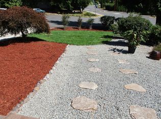 10012 NE 200th St, Bothell, WA 98011