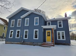 36 High St, Brockport, NY 14420