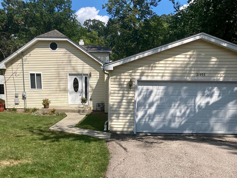 1st image of 21493 W Sylvan Dr