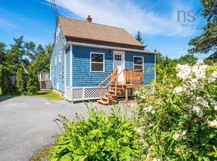 1560 Saint Margarets Bay Rd, Lakeside, NS B3T1A9
