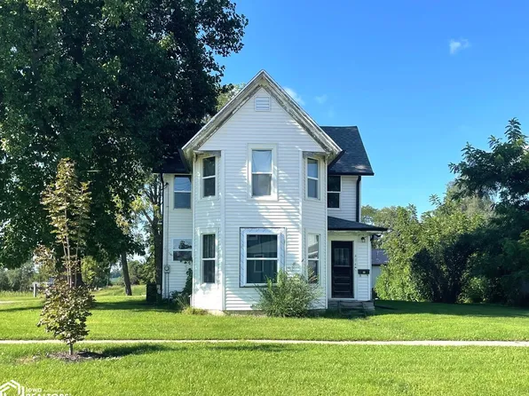 404 E Des Moines St, Brooklyn, IA 52211